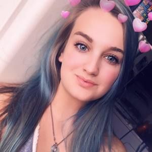 Meet your Posher, Raegan